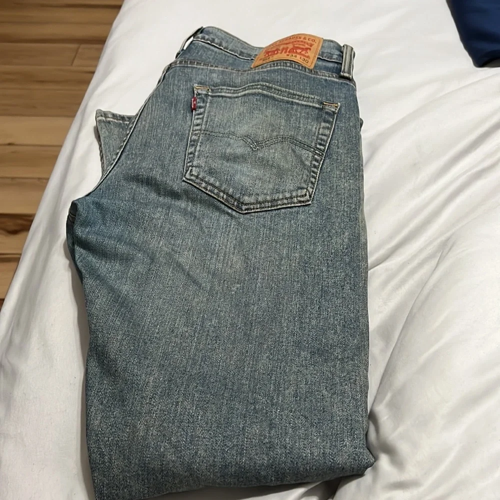 Levi’s - Picture 3 of 3